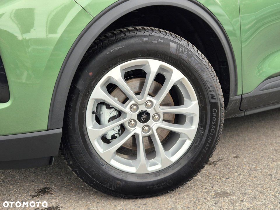 Ford Kuga - 10