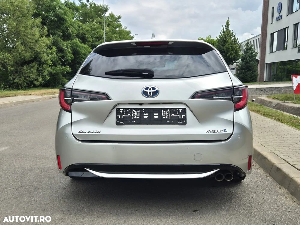 Toyota Corolla - 4