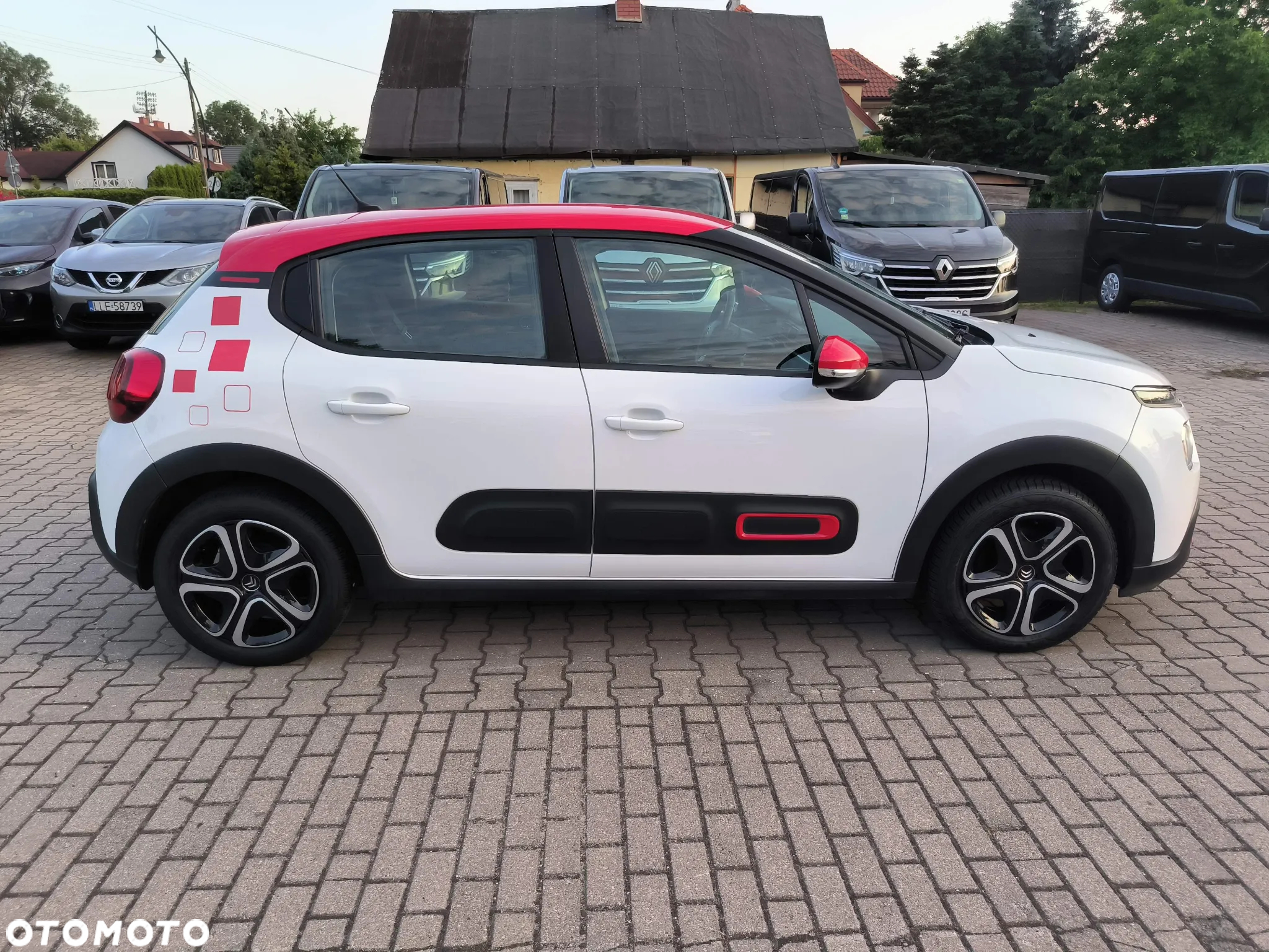 Citroën C3 1.2 PureTech Shine - 9