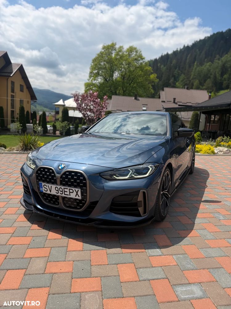 BMW M4 M440i xDrive AT MHEV - 1
