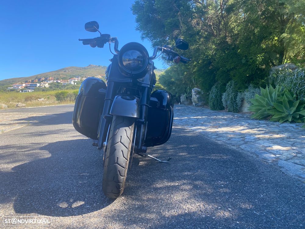 Harley-Davidson FLHR Road King Special - 15