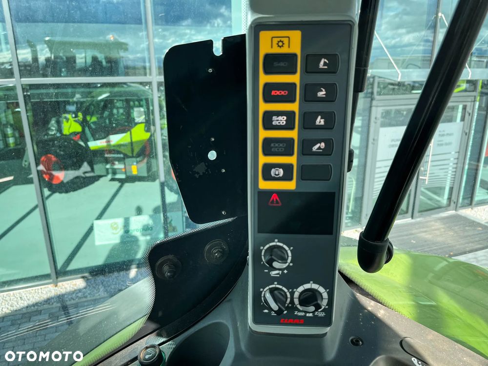 Claas Axion 920 Cmatic - 11