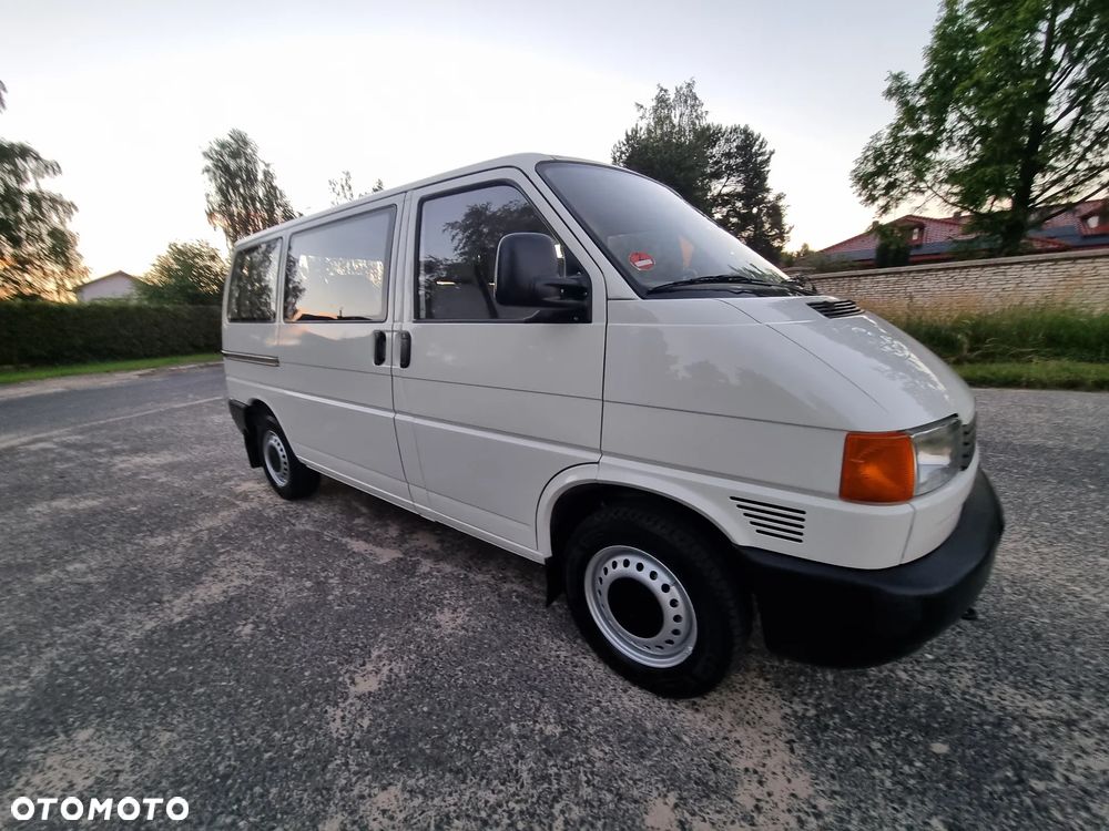 Volkswagen Transporter - 2