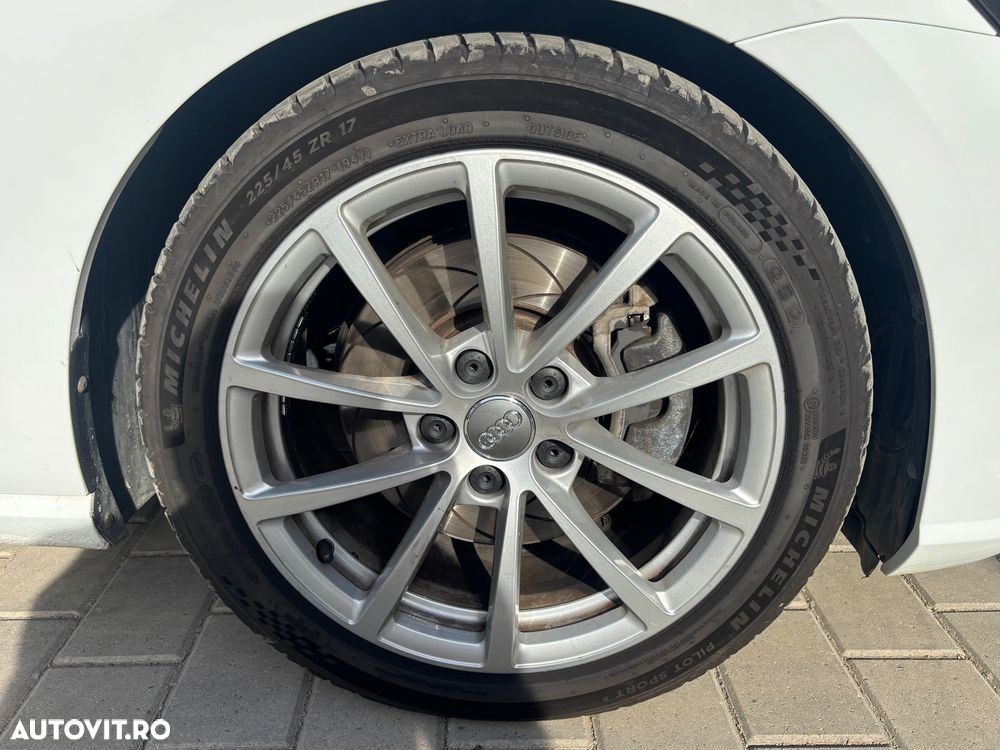 Volkswagen Golf - 11