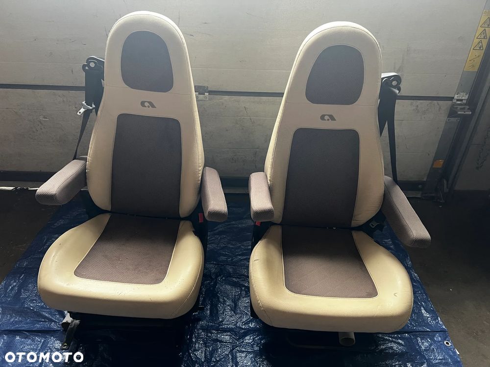 FOTELE KAMPER CAMPER OBROTOWE AGUTI FIAT PEUGEOT SKÓRA + MATERIAŁ ORYGINAŁ CENA W OPISIE - 3