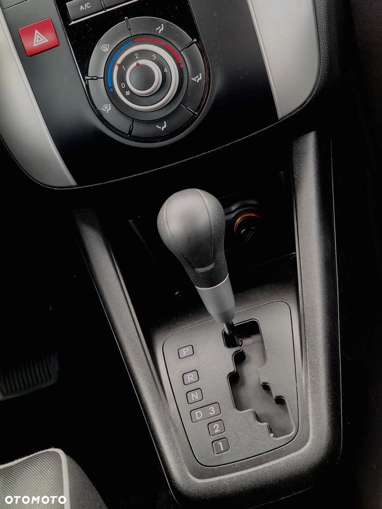 Kia Venga - 9