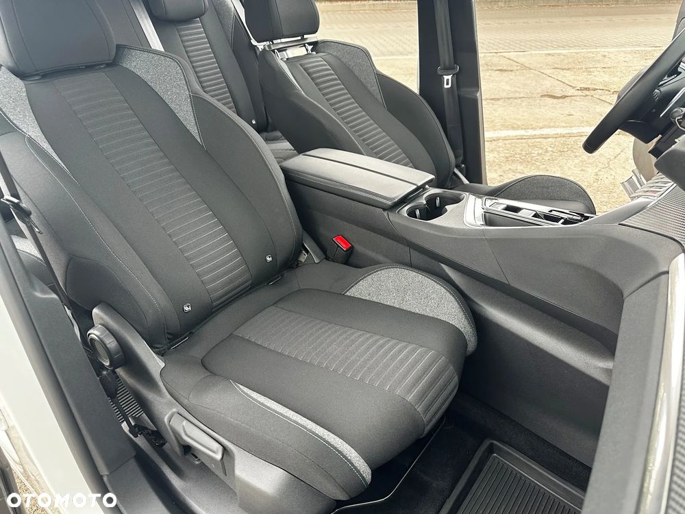 Peugeot 3008 PureTech 130 Stop & Start GPF EAT8 Active Pack - 21