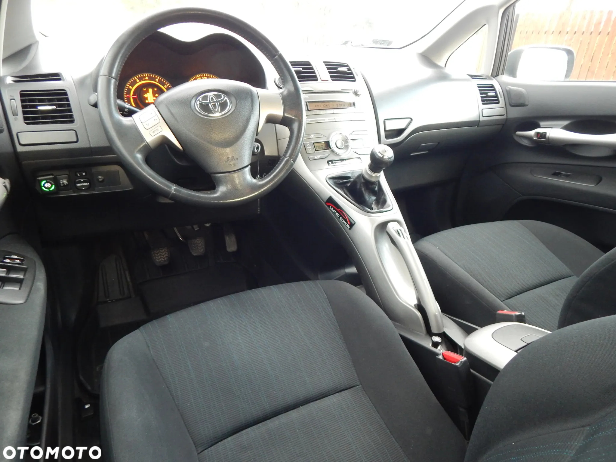 Toyota Auris 1.6 VVT-i Sol - 16