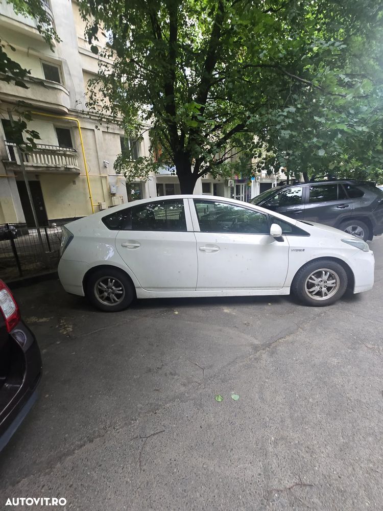 Toyota Prius HSD Luna - 11
