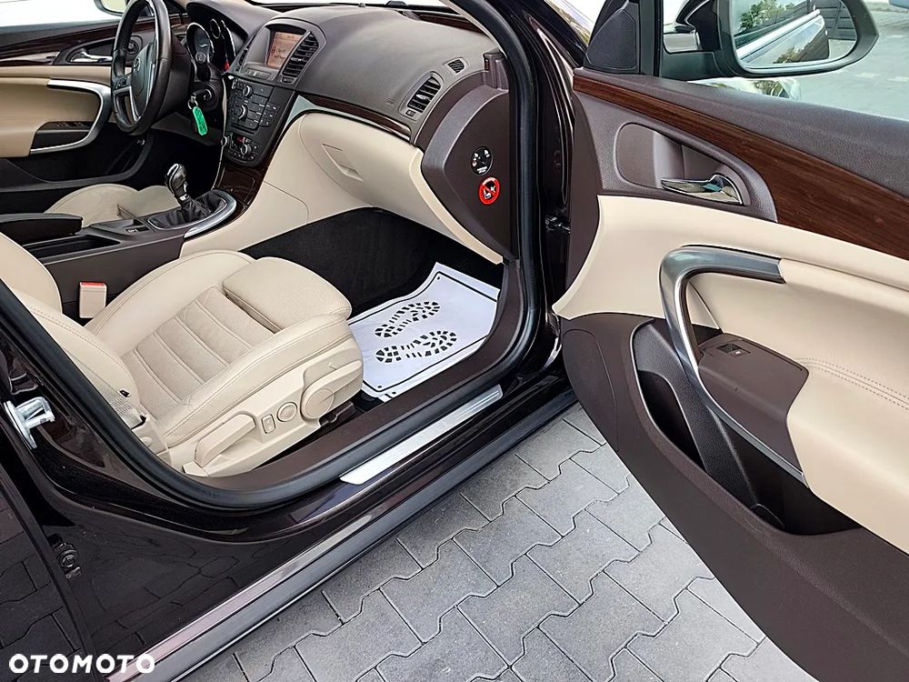 Opel Insignia 2.0 CDTI 4x4 Design Edition - 25