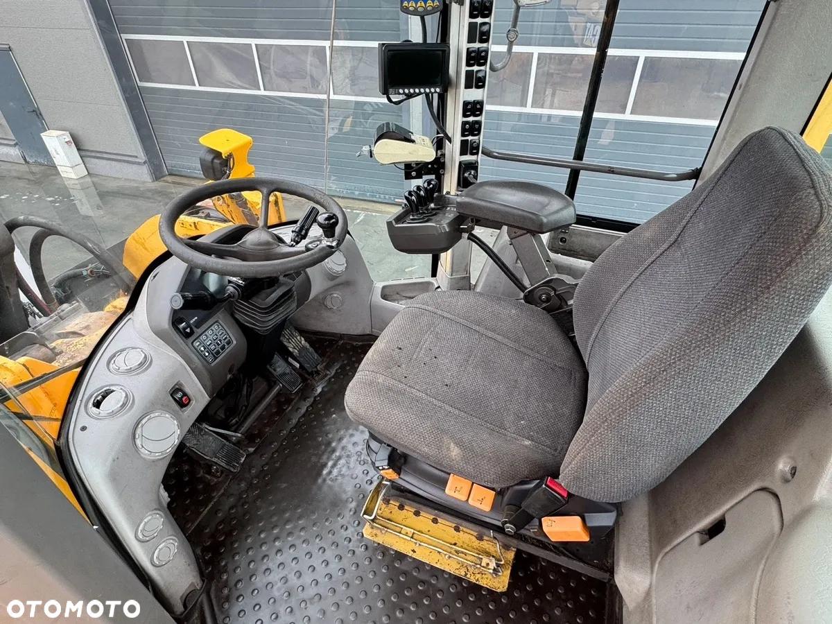 Volvo L180G - 12
