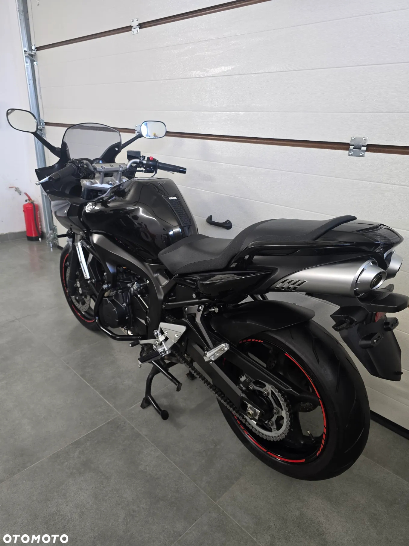 Yamaha FZ6 - 18