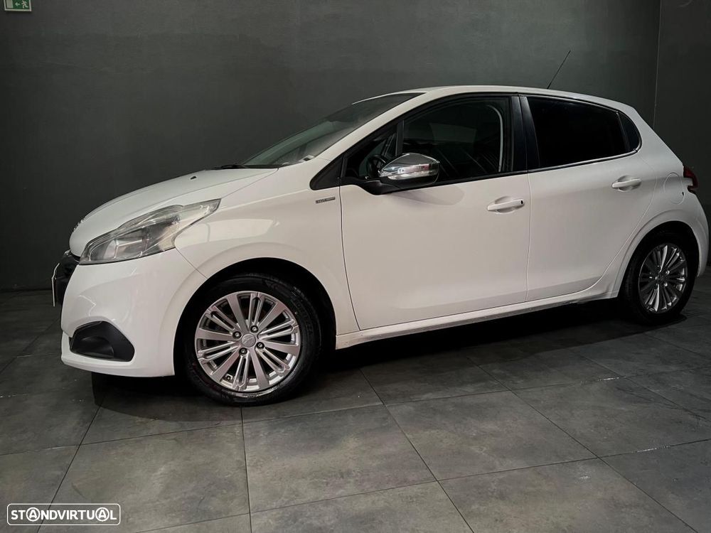 Peugeot 208 1.2 PureTech Style - 3