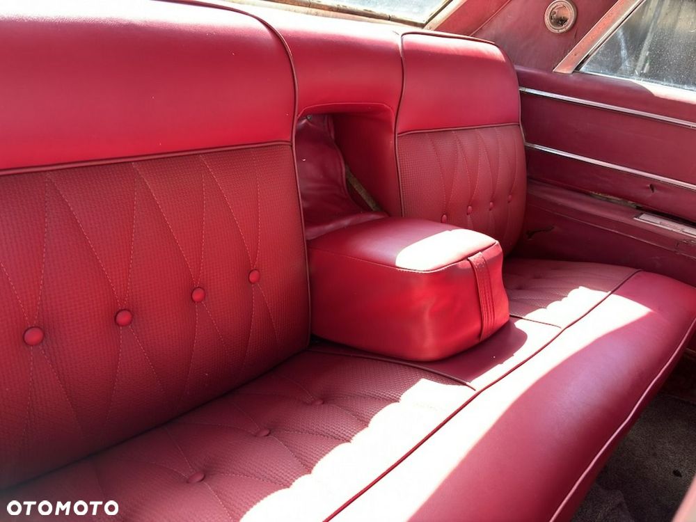 Cadillac Deville - 39