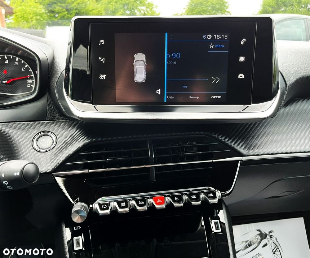 Peugeot 2008 PureTech 130 Allure S&S EAT8 - 19