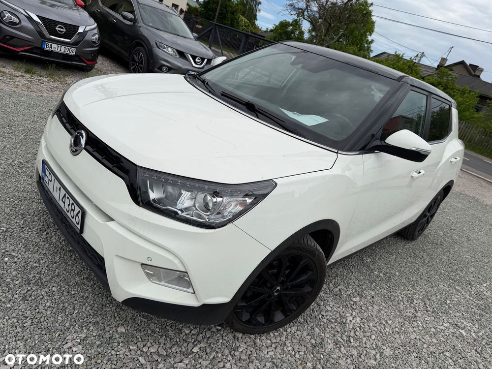 SsangYong/KGM Tivoli e-XGi 160 2WD Black+White - 21