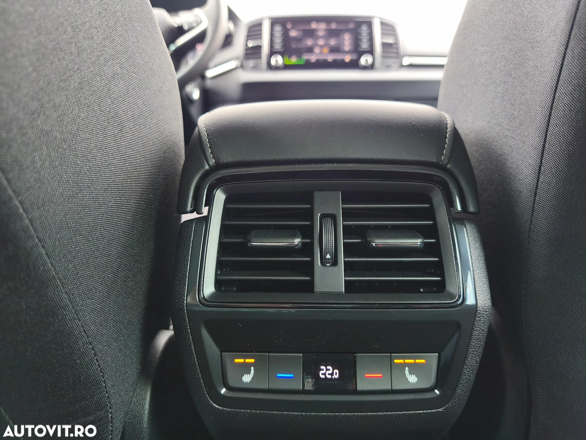 Skoda Karoq 1.5 TSI DSG Selection - 25