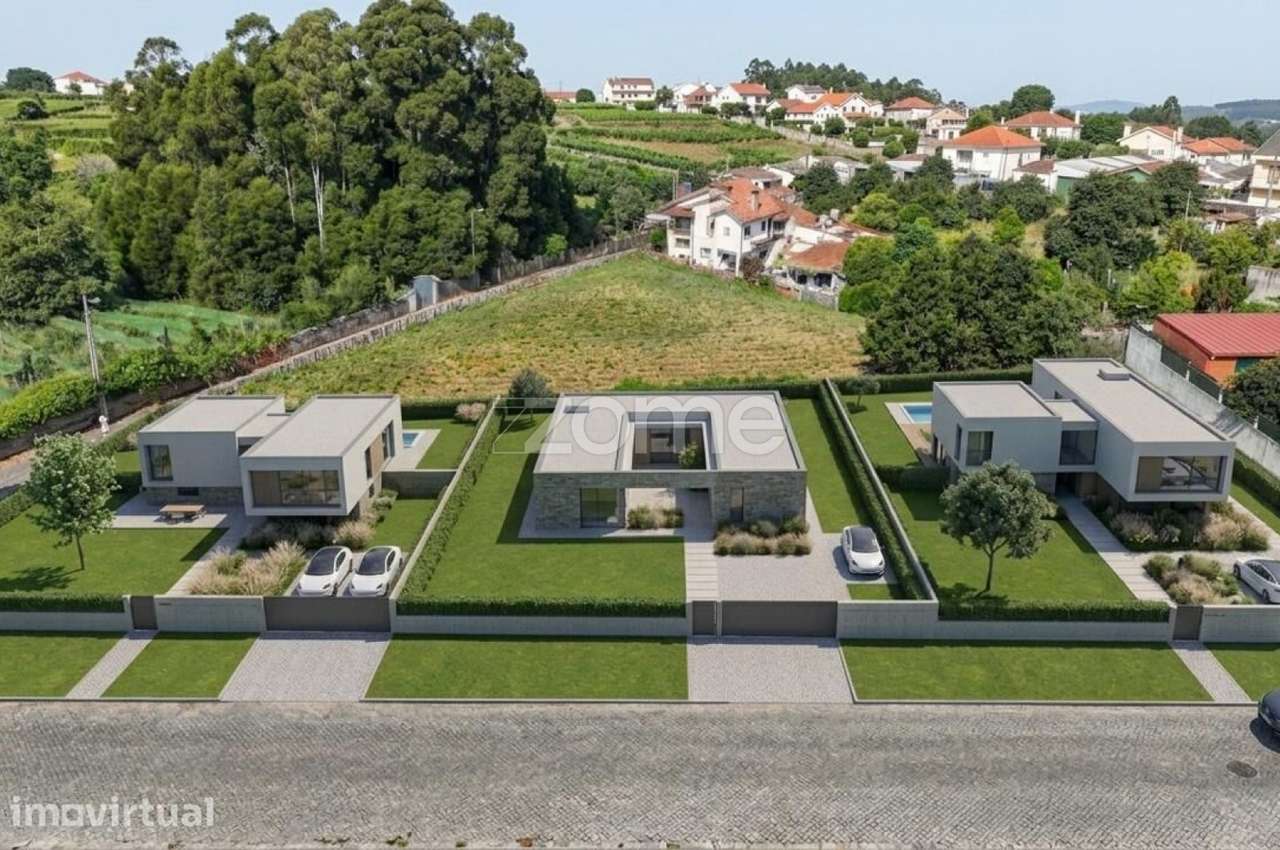 Lote para Construção Moradia Isolada ou até 2 pisos - Grijó - Grande imagem: 5/18