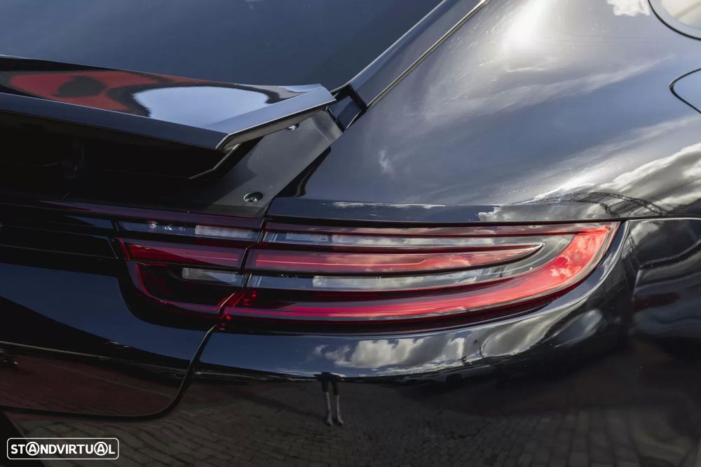 Porsche Panamera 4 E-Hybrid - 43