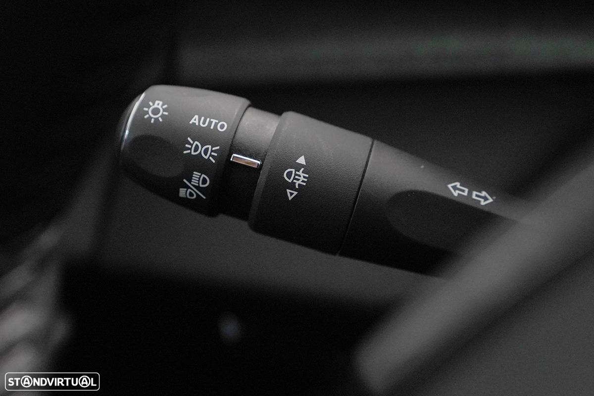 Peugeot 308 1.2 PureTech Allure Pack EAT8 - 15