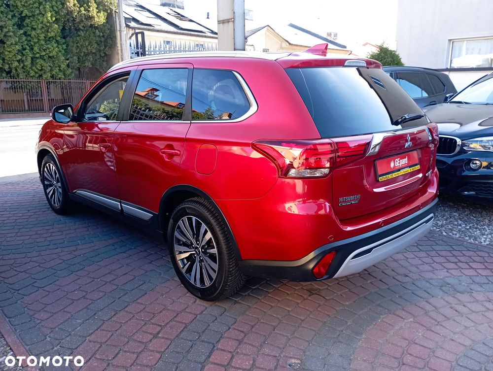 Mitsubishi Outlander 2.0 Intense + Navi 4WD CVT - 6
