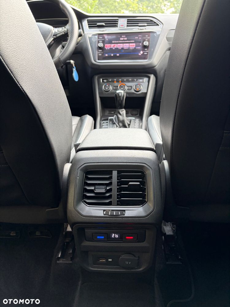 Volkswagen Tiguan 2.0 TDI SCR DSG R-Line - 16