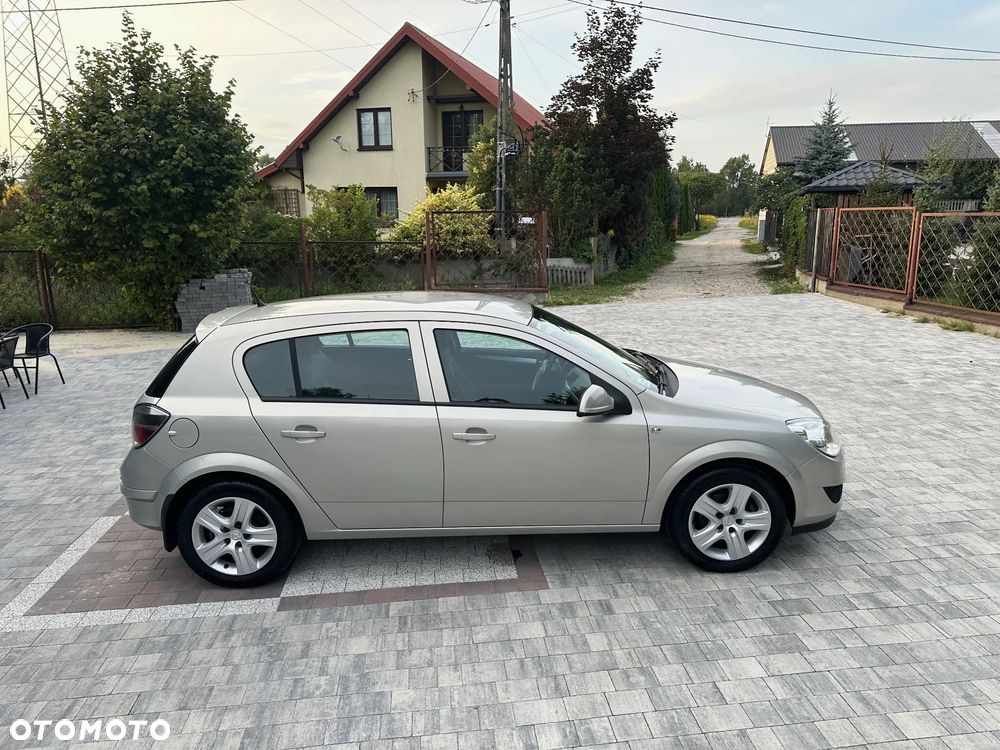 Opel Astra 1.6 Enjoy - 2