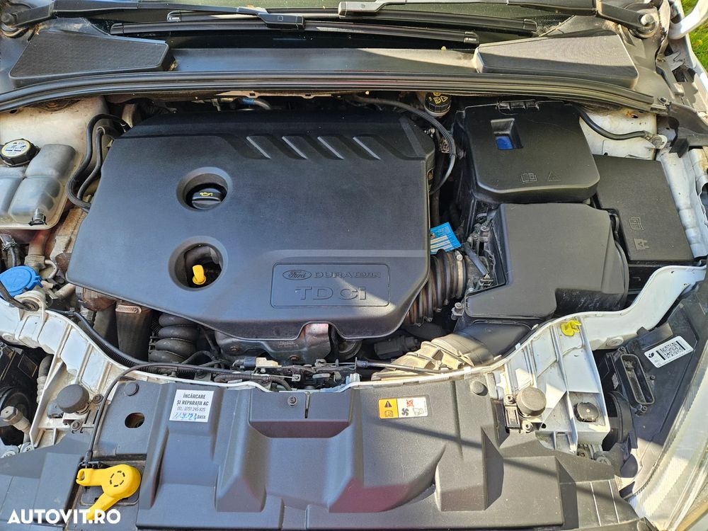 Ford Focus 1.6 TDCI DPF Trend - 11