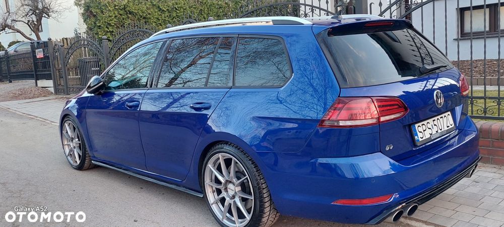 Volkswagen Golf - 8
