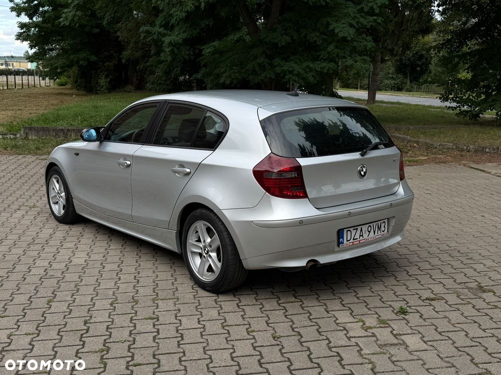 BMW Seria 1 118i - 3