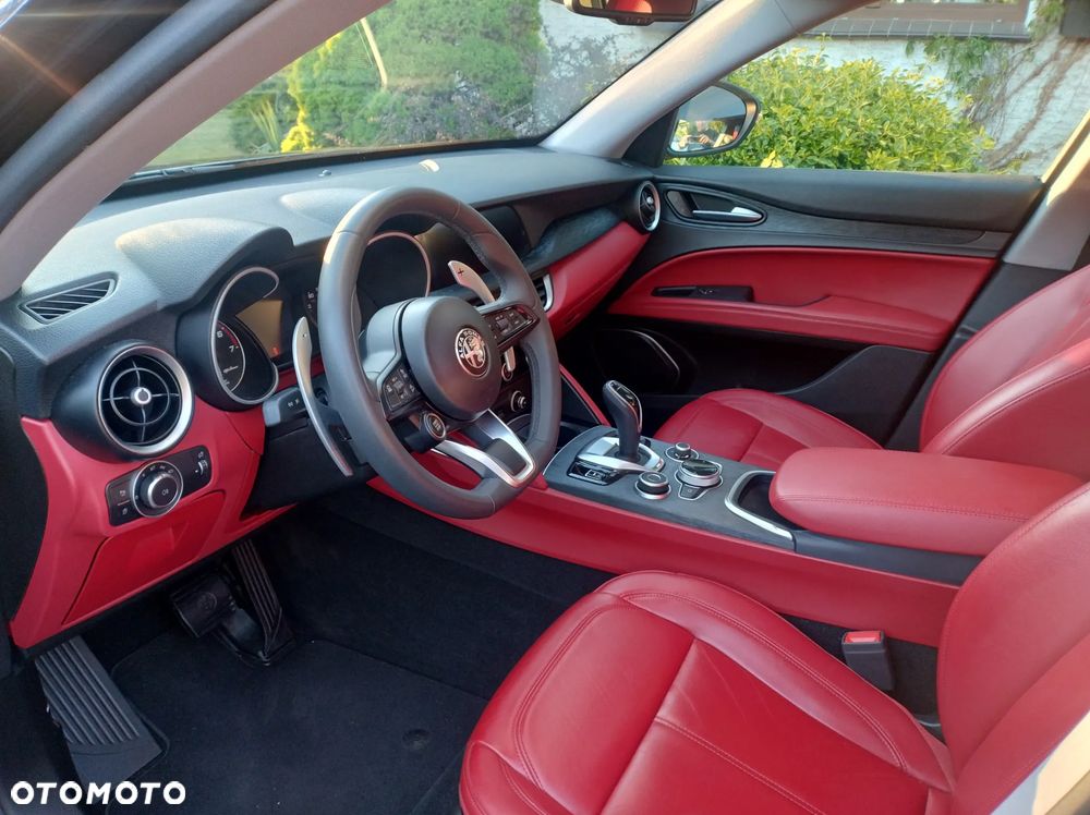 Alfa Romeo Stelvio - 4