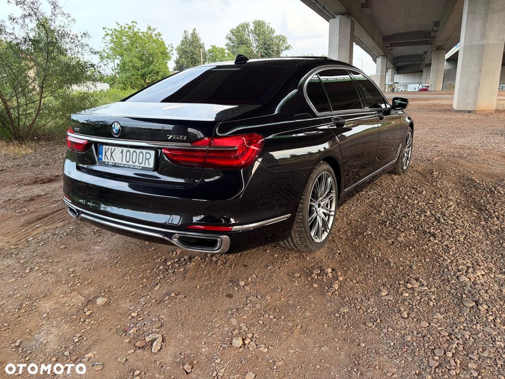 BMW Seria 7 750Li xDrive - 6