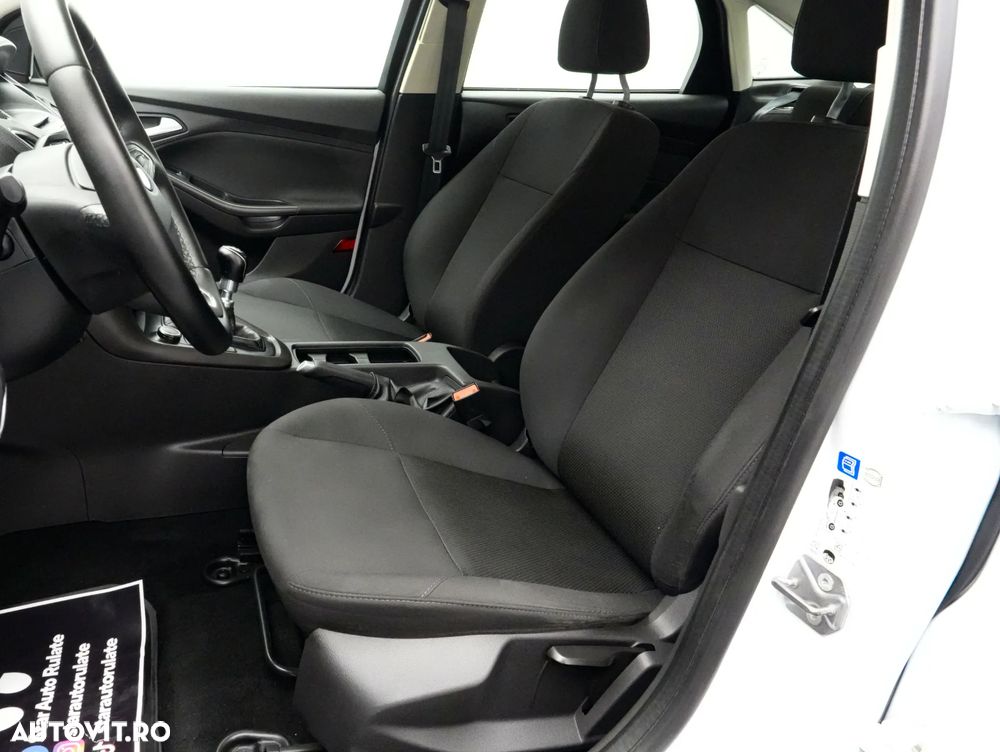 Ford Focus 1.5 EcoBlue Connected - 14