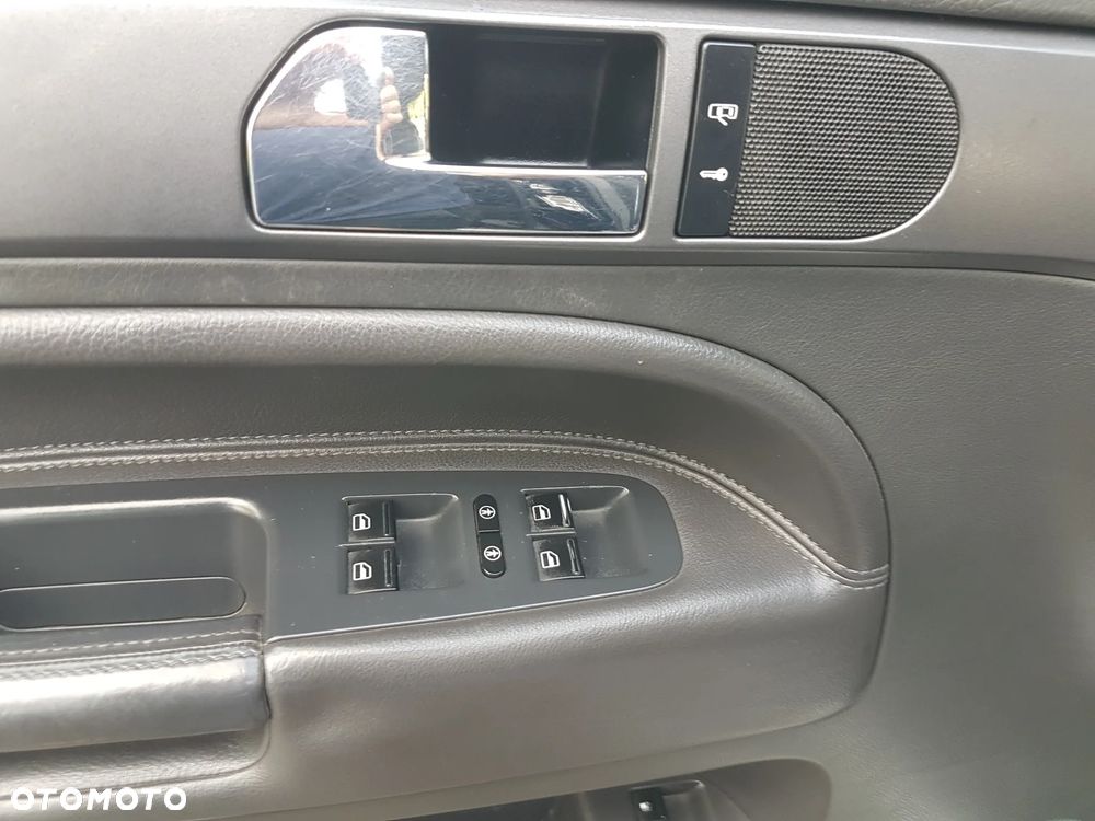 Volkswagen Touareg 3.0 V6 TDI DPF Kong - 23