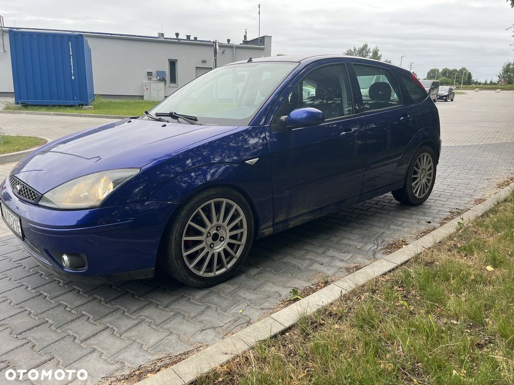 Ford Focus - 1