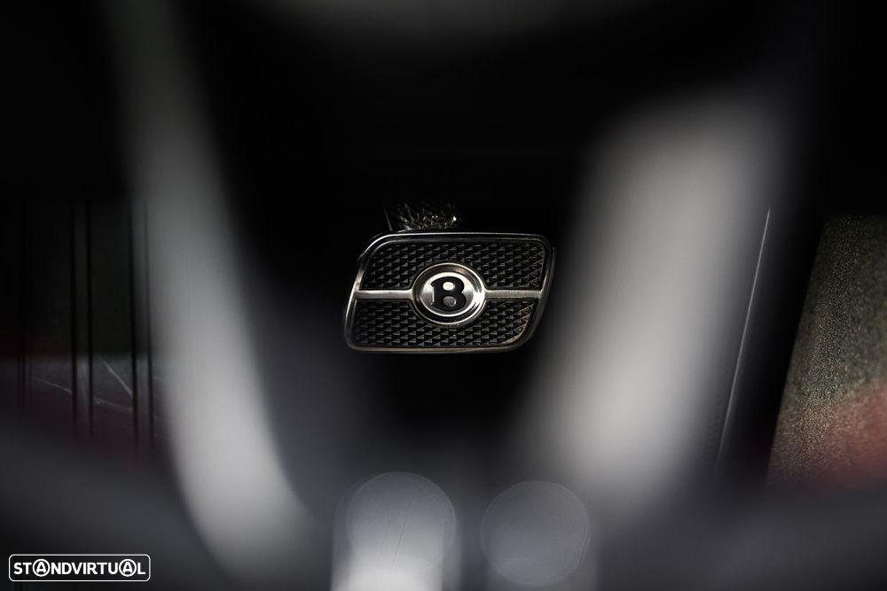 Bentley Flying Spur V8 Mulliner - 31