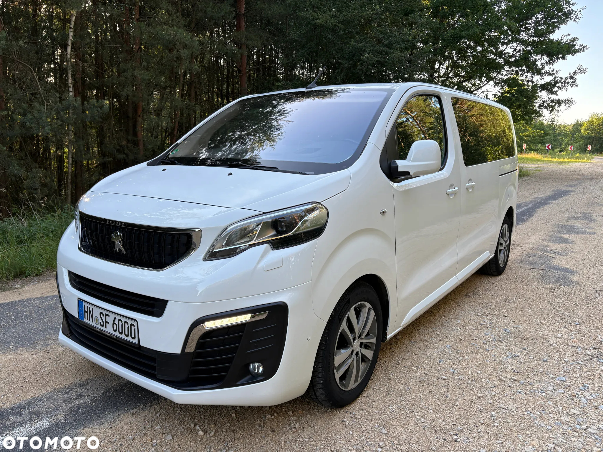 Peugeot Traveller L2 2.0 BlueHDi 180 S&S EAT8 Allure - 2