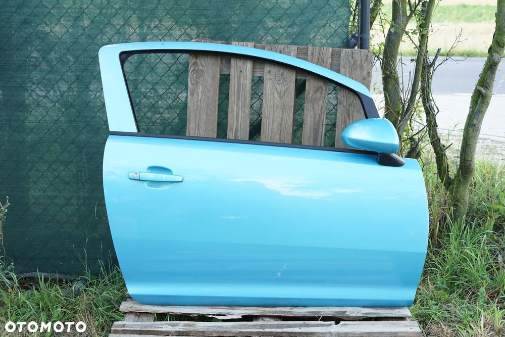 Drzwi przód przednie prawe Opel Corsa D 3d Z21Z