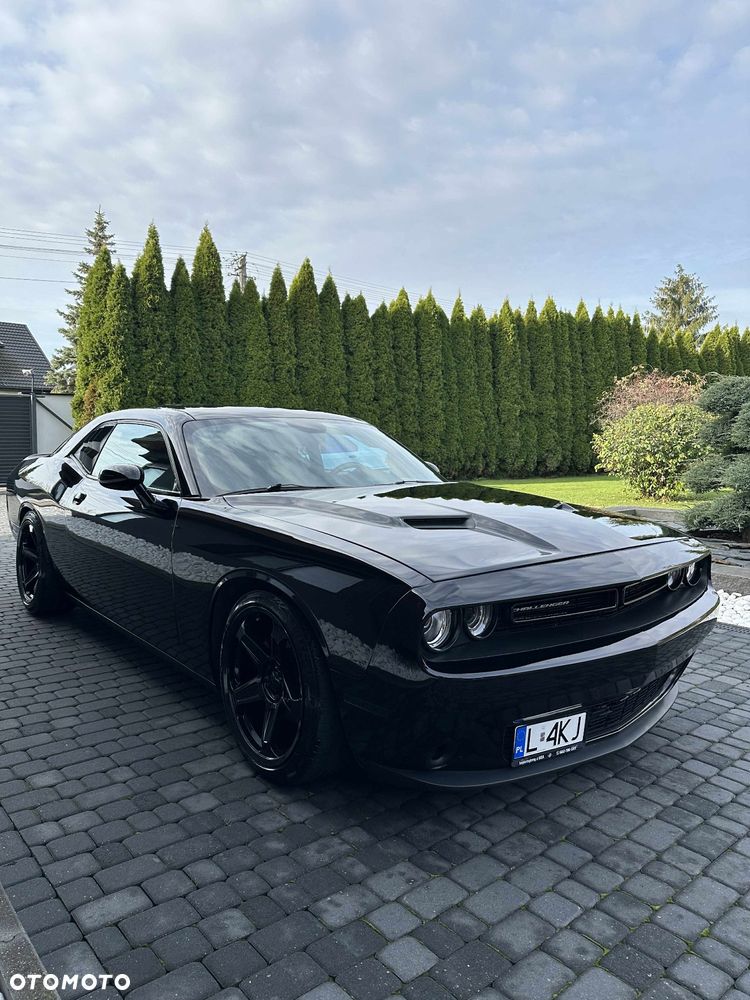 Dodge Challenger - 6