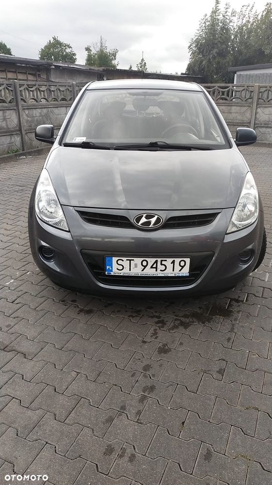 Hyundai I20 2010 photo 3