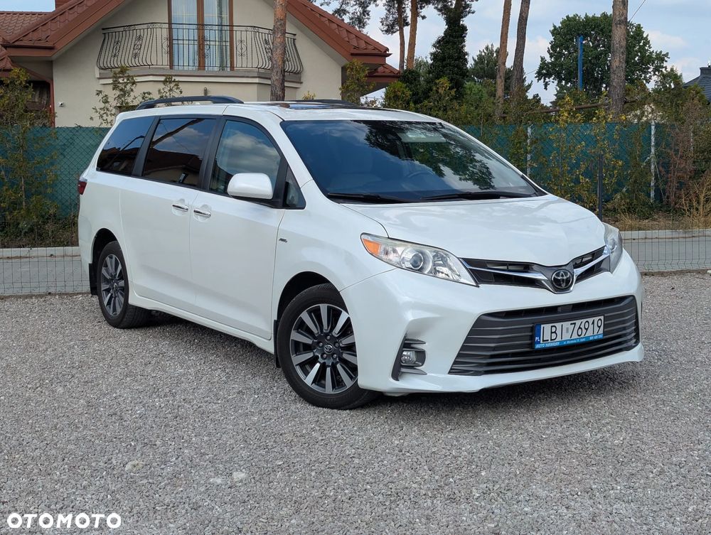 Toyota Sienna 3.5 V6 XLE AWD - 1