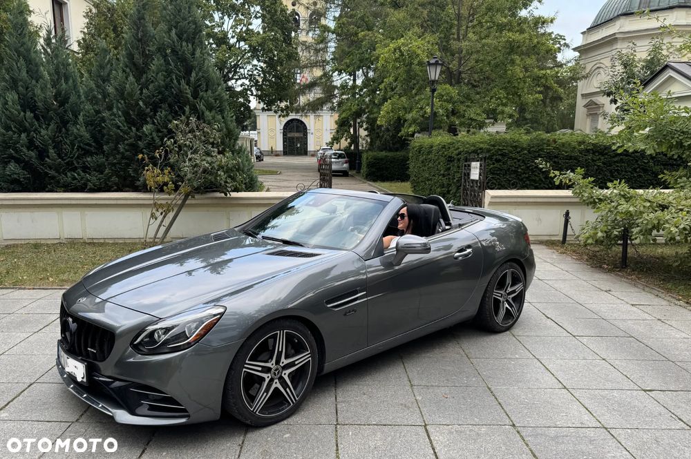 Mercedes-Benz SLC 300 9G-TRONIC Final Edition - 1