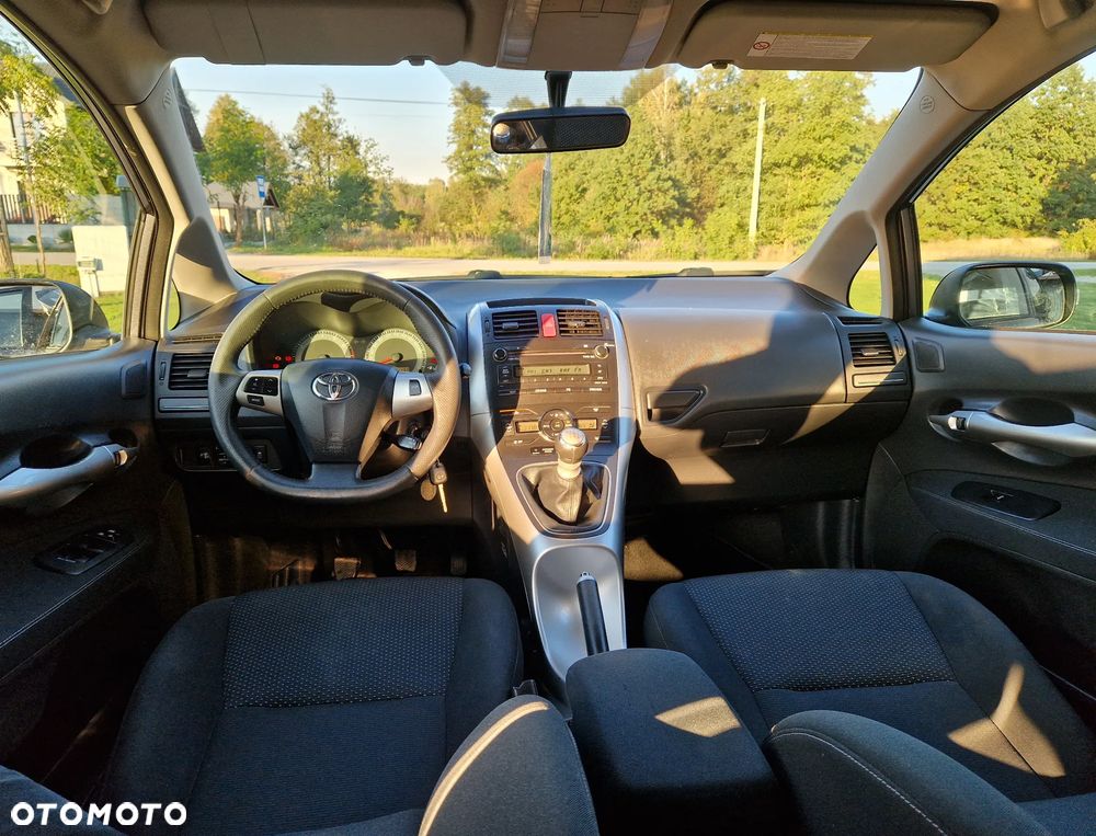 Toyota Auris - 20