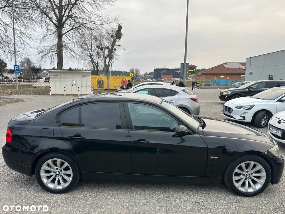 BMW Seria 3 318i - 2