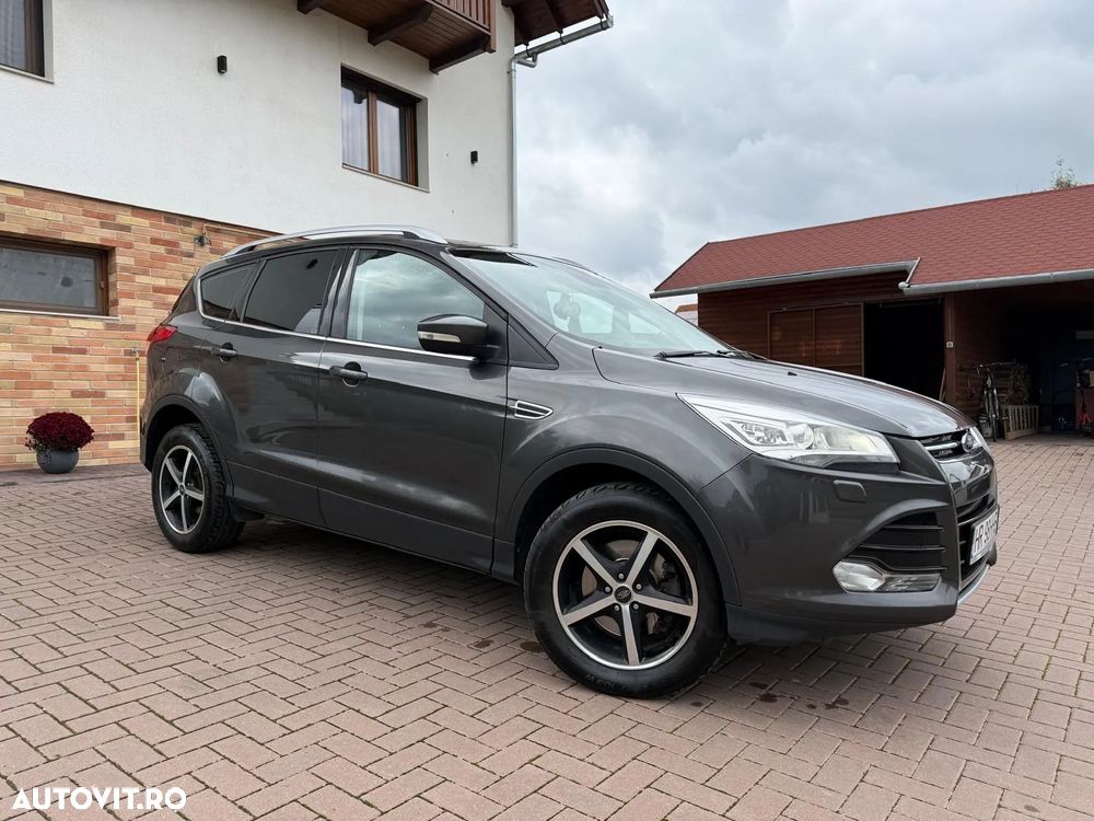 Ford Kuga - 1