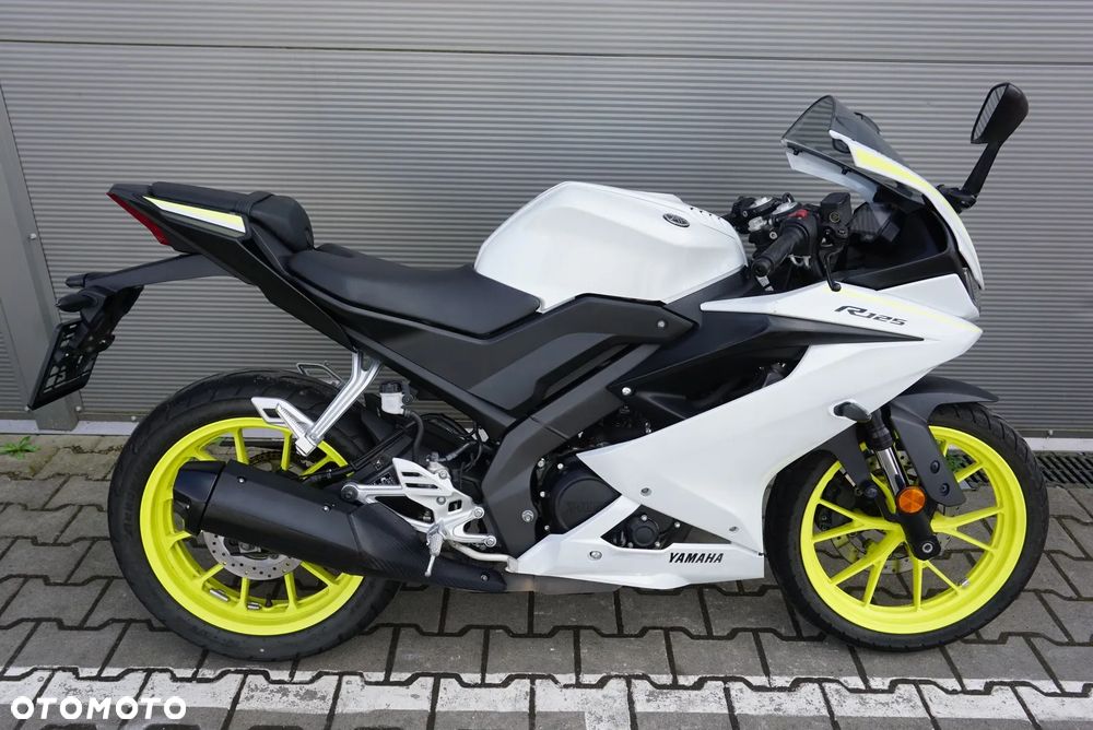 Yamaha YZF - 2