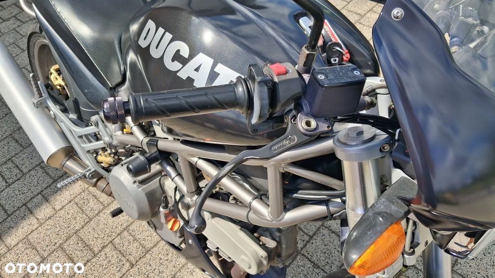 Ducati Monster - 16