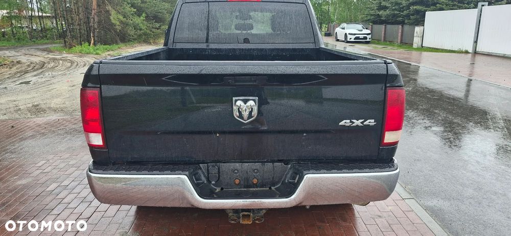 Dodge RAM - 8