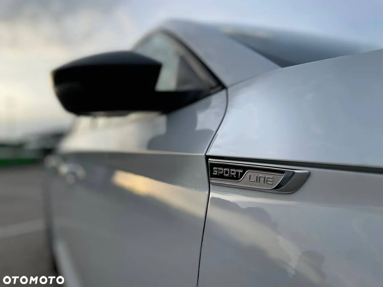 Skoda Superb Combi 2.0 TDI DSG Sportline - 9
