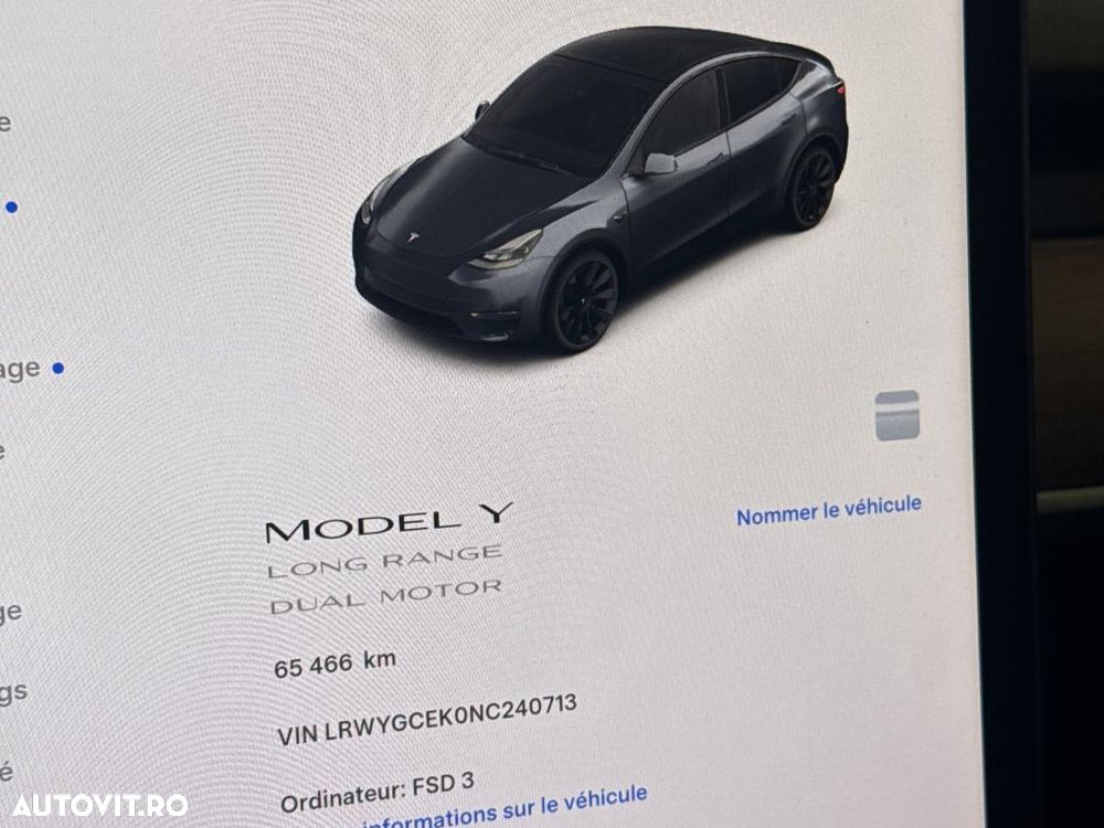 Tesla Model Y - 11